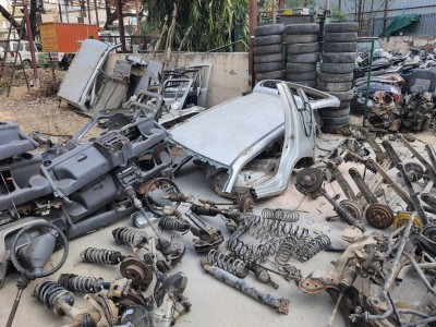 How a farmhouse in Delhi turned 'graveyard' for stolen cars