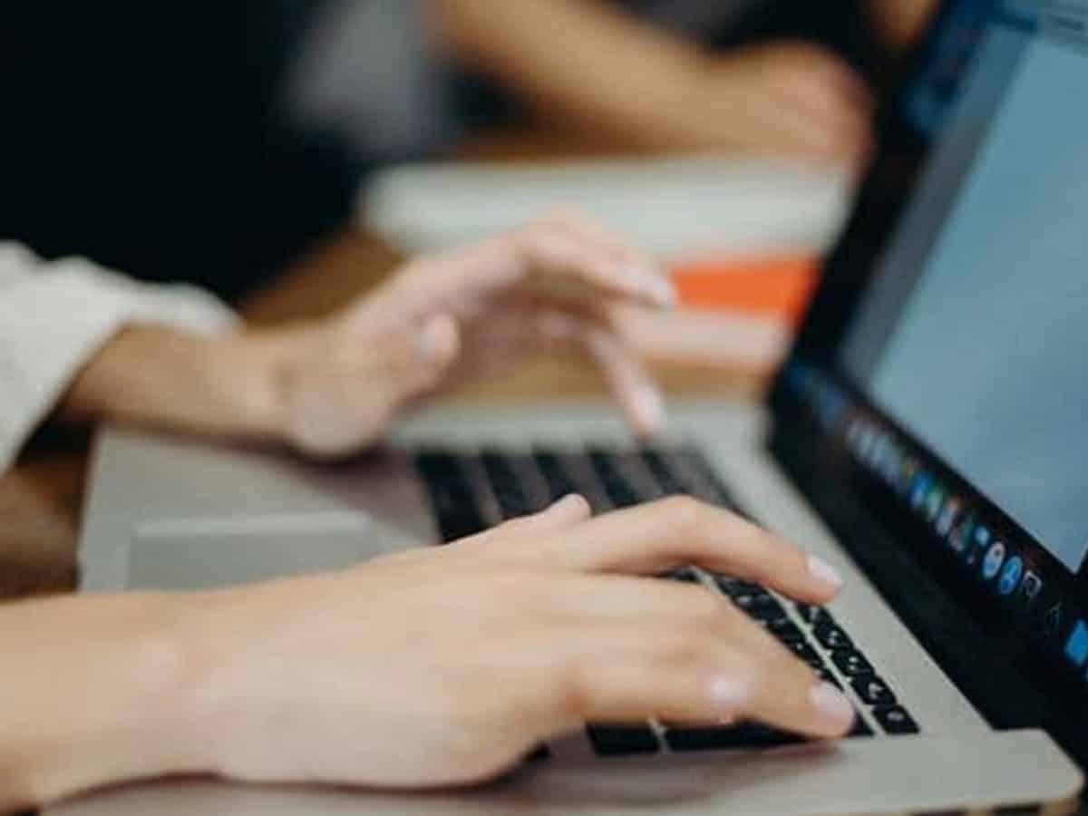 Saudi closes 184 Chinese websites for marketing fake products