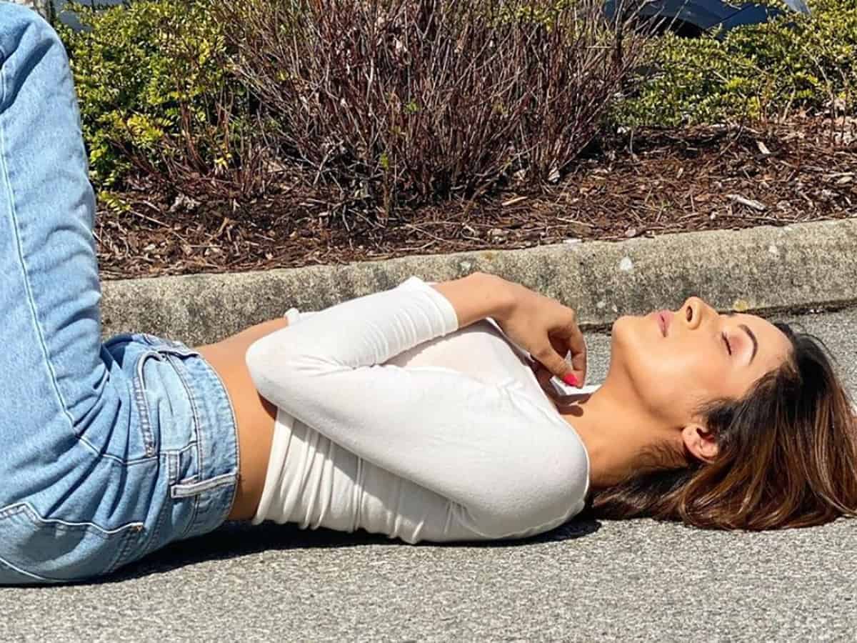 When Shehnaaz Gill hit snooze mode on the road