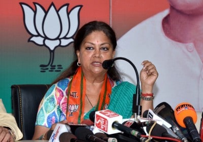 Show of strength: Raje warns Gehlot, silences anti-faction