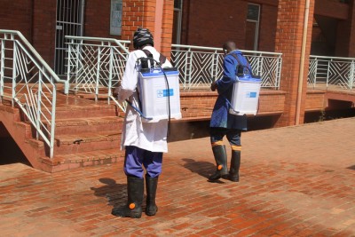 Zimbabwe receives second batch of Chinese vaccines
