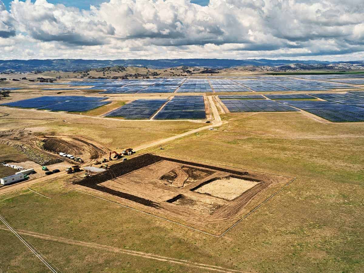 Apple to use Tesla 'megapack' batteries at its US solar farm
