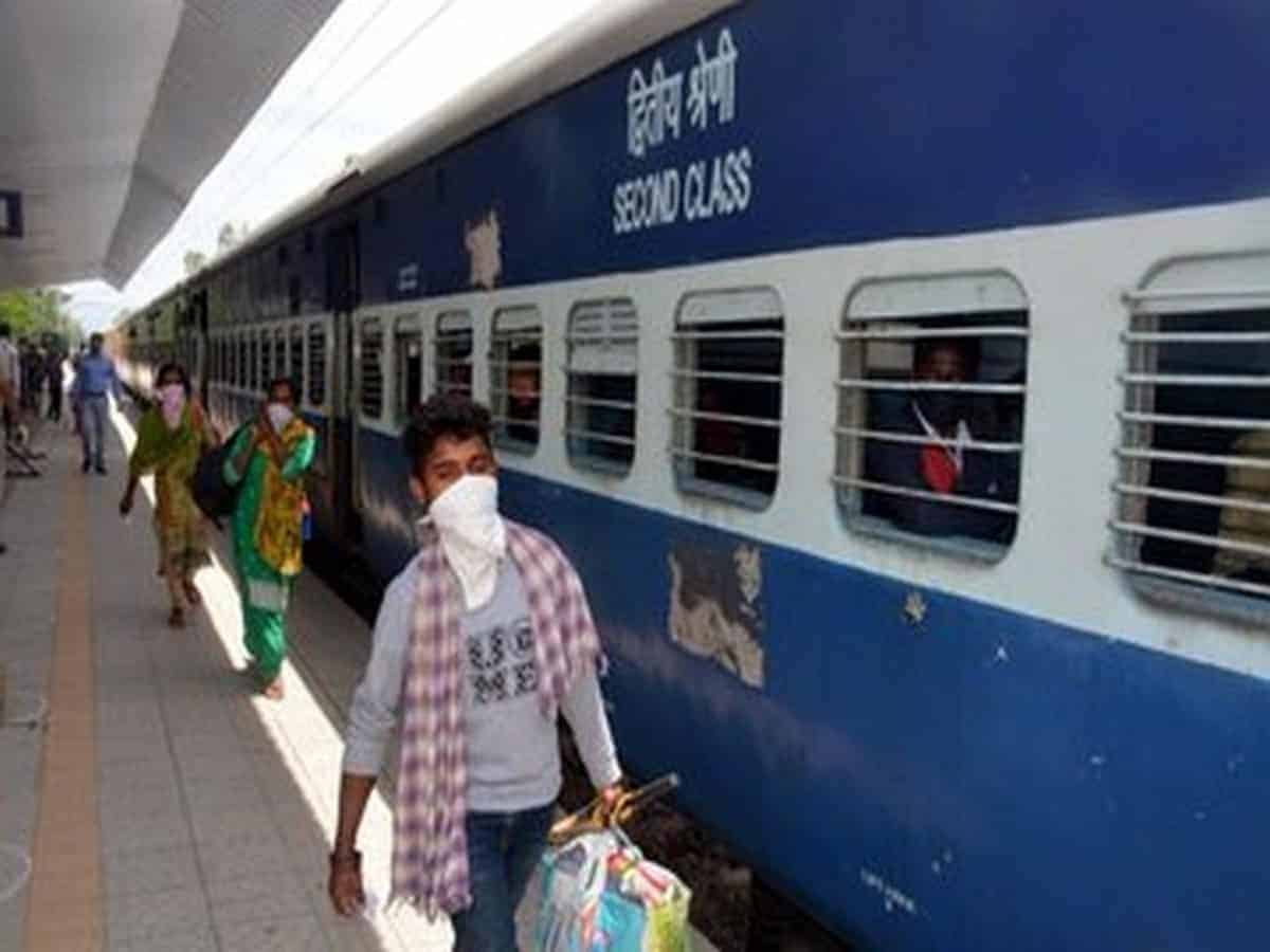 COVID-19: Negative RT-PCR report must for train passengers travelling from 6 states to Maharashtra