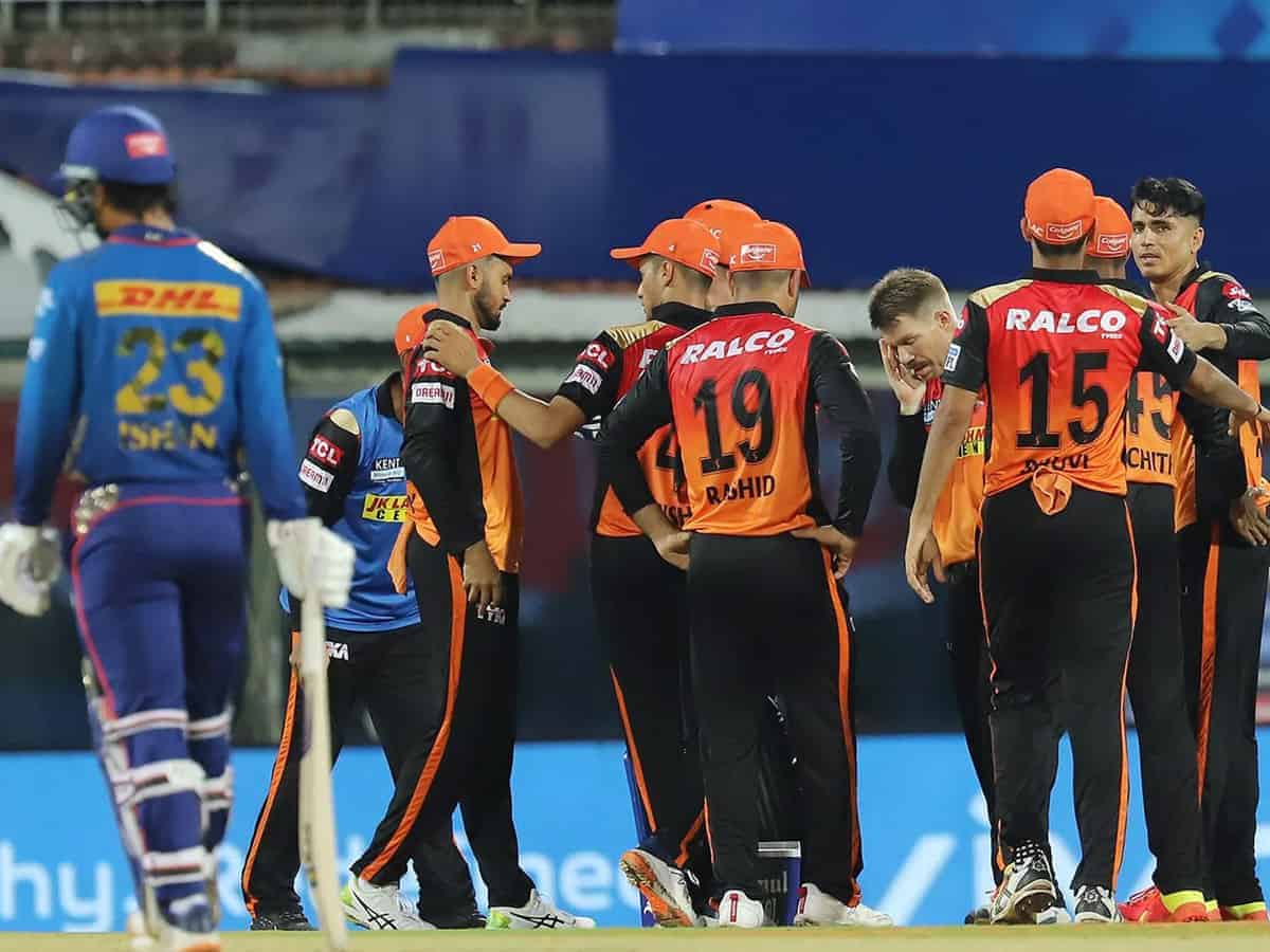IPL 2021: SRH's tight bowling restrict MI to 150/5