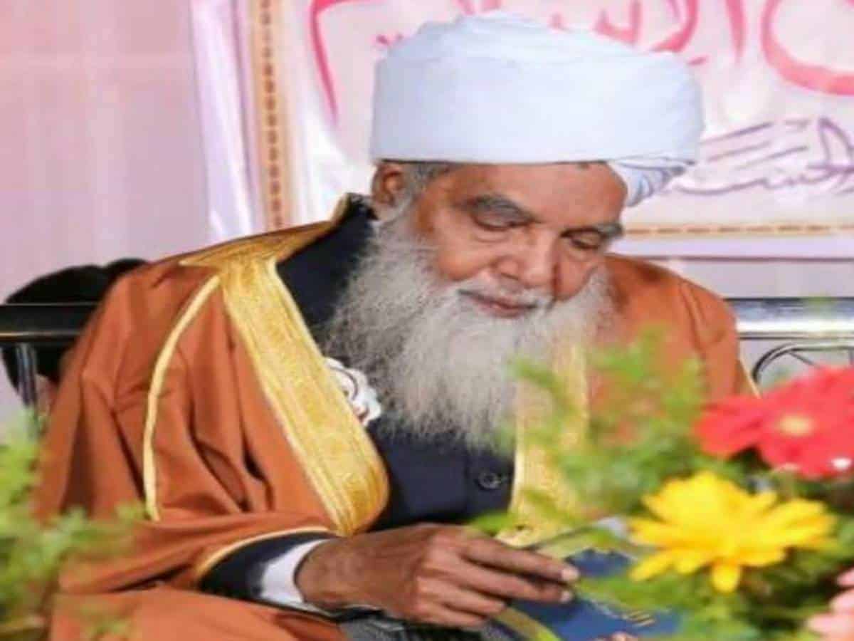 Jamia Nizamia head Mufti Azeemuddin passes away at 84