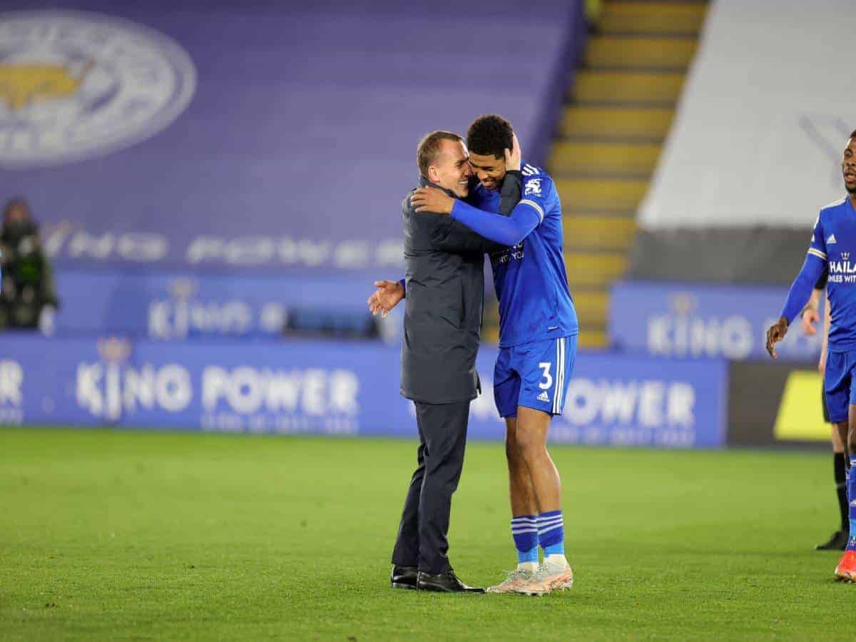 Premier league match halted mid-game to allow Muslim player to break his fast