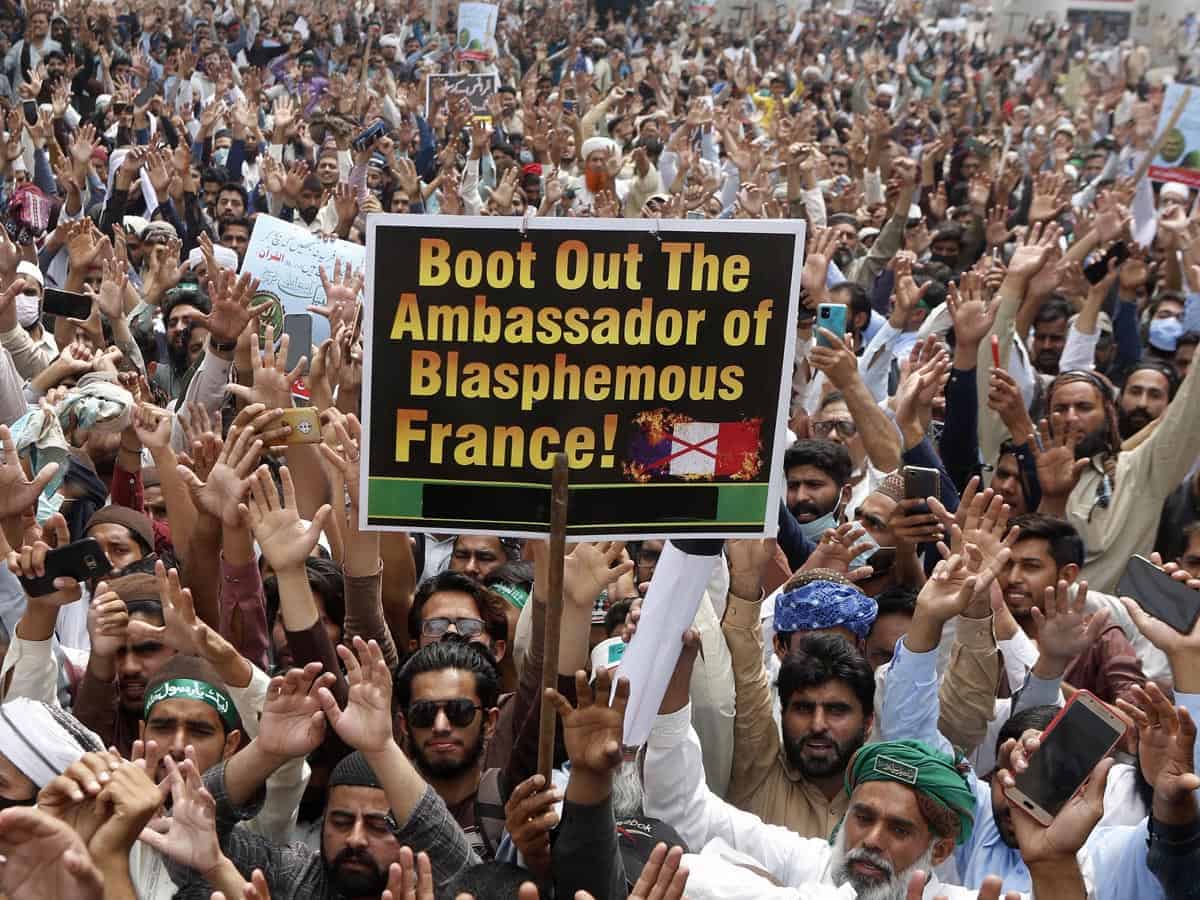 Pak govt surrenders before radical Islamist party, resolution tabled in Parl to expel French envoy