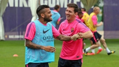 Dani Alves earns Brazil recall for World Cup qualifiers