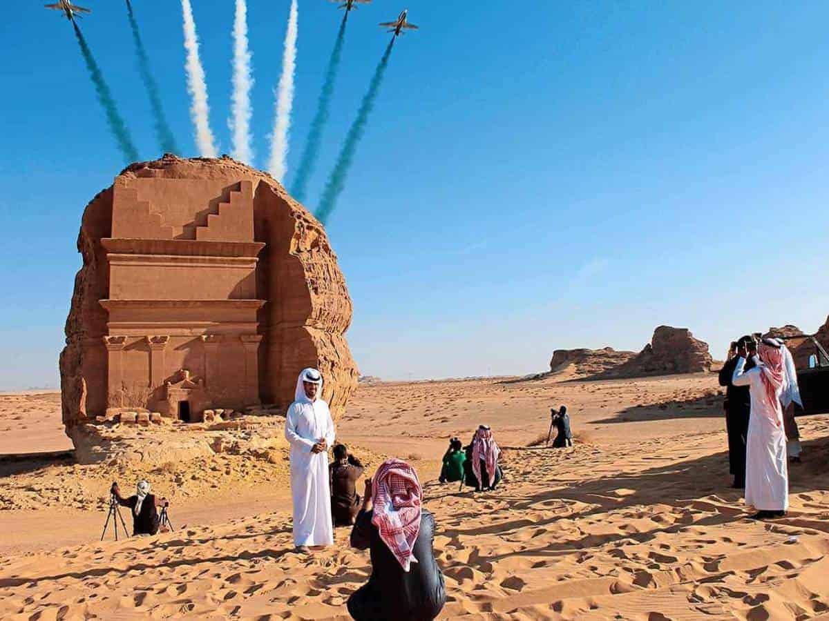 Saudi Arabia will resume issuing tourist visa soon