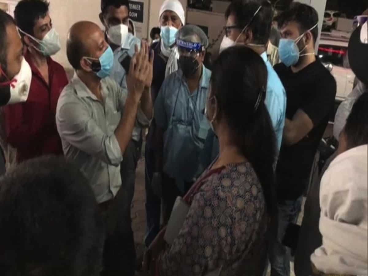 Meerut: Family members create ruckus after five COVID patients die in a private hospital