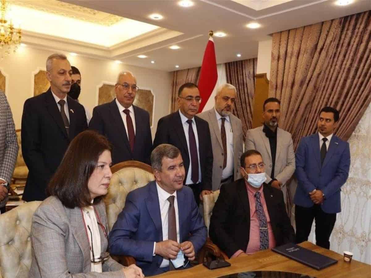 Iraq inks deal with UAE firm to produce renewable energy
