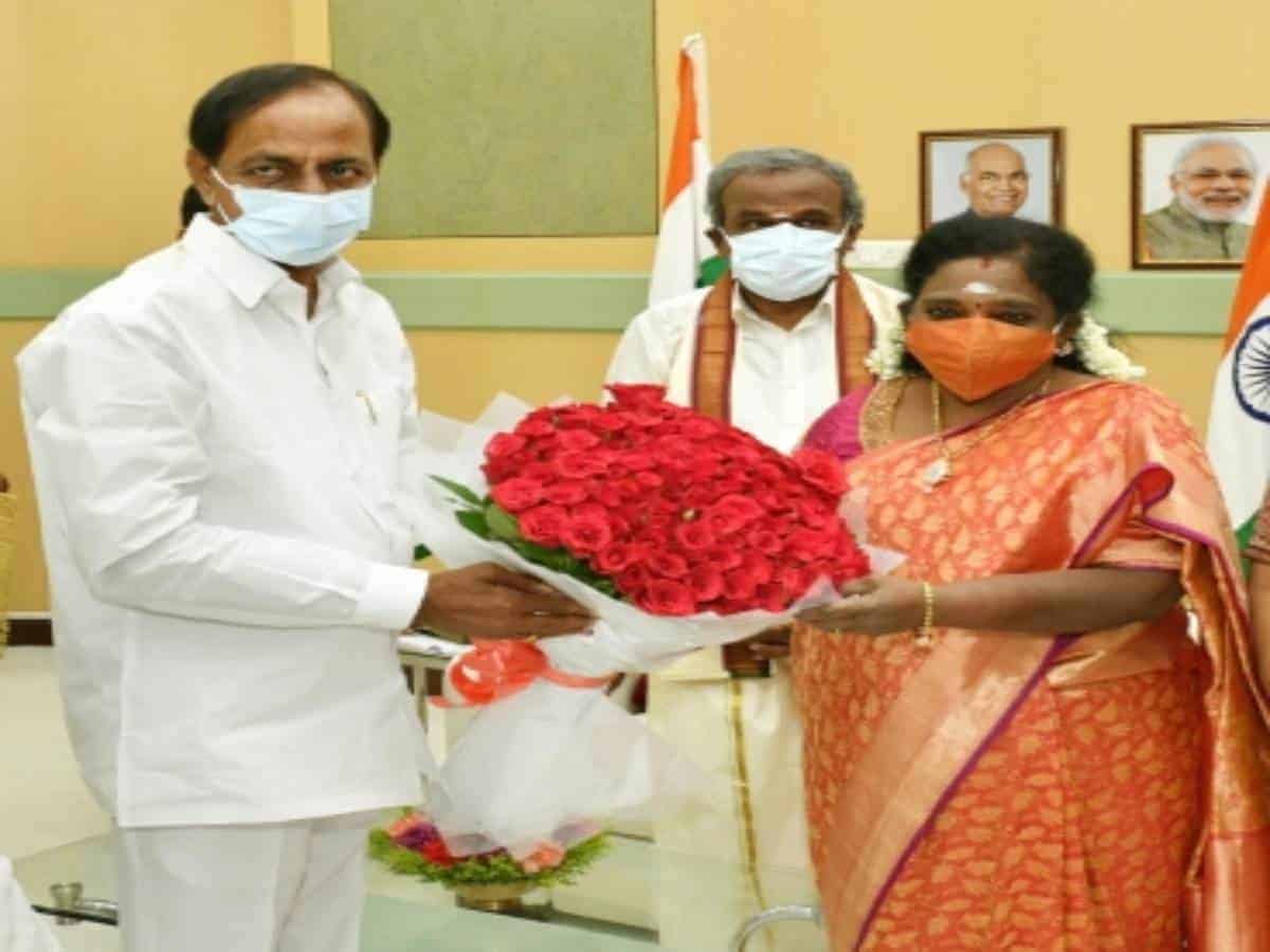 Telangana CM greets Guv Soundararajan on birthday