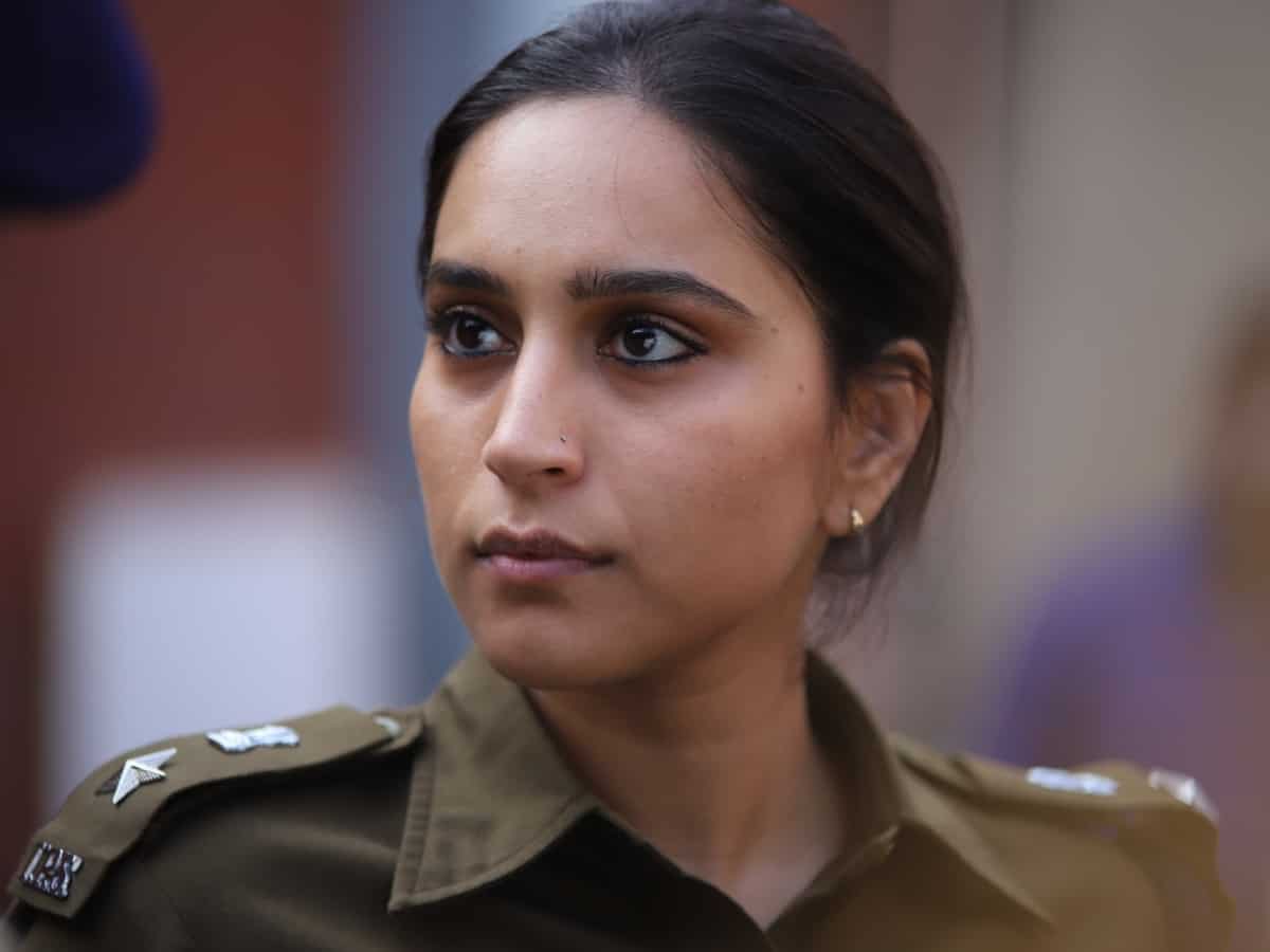 Zoya Hussain