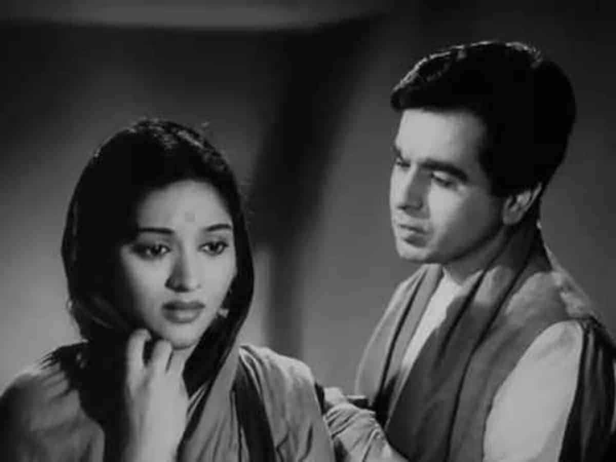 Dilip Kumar shares iconic scene from cult classic 'Devdas'