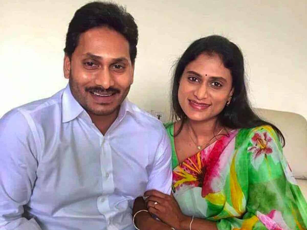 Jagan's sister Sharmila to launch Telangana Party on July 8