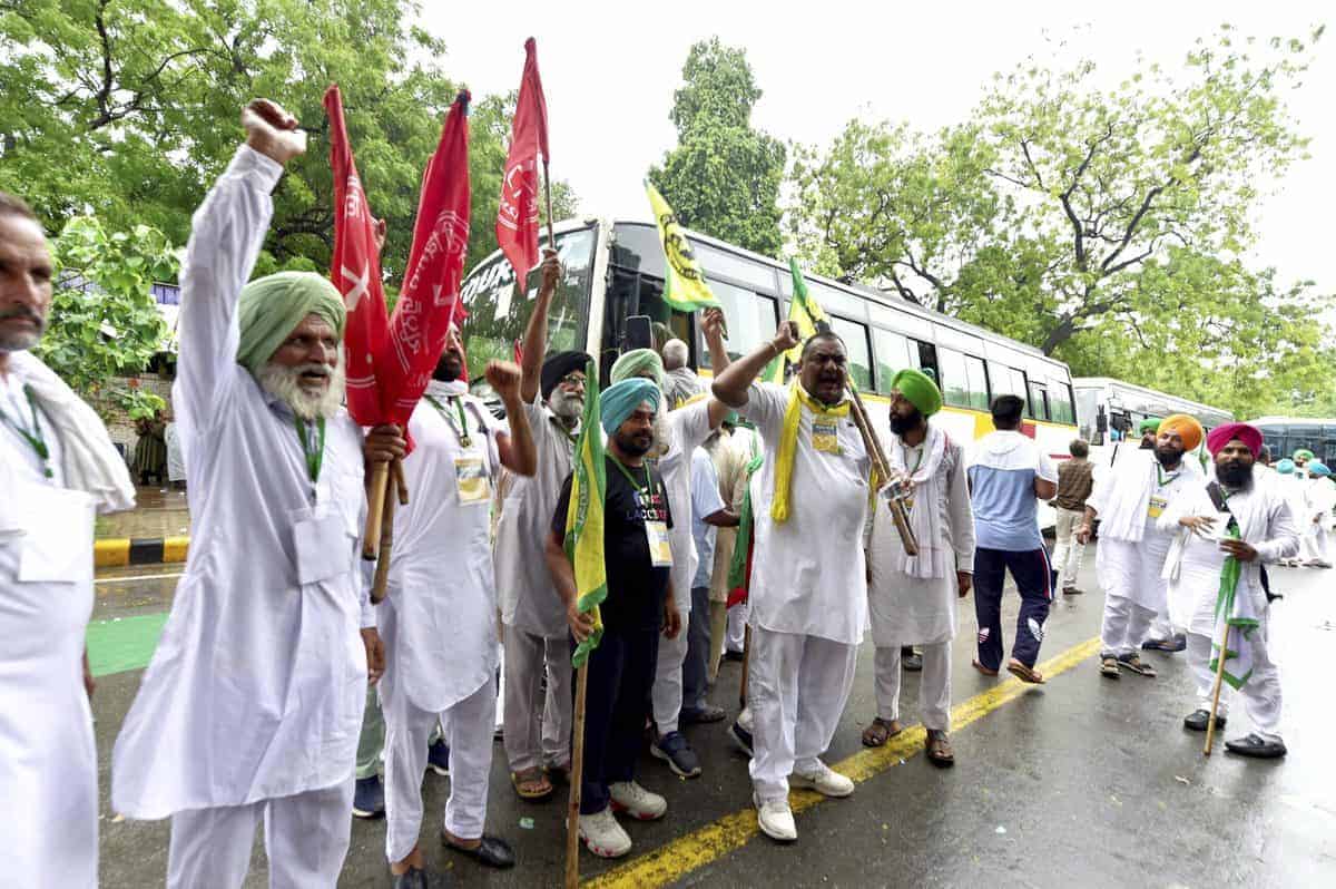Government to table Bill in LS today to repeal farm laws