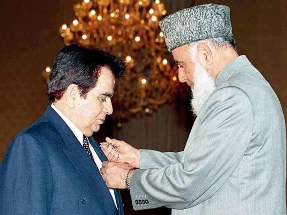 When Dilip Kumar condemned 'fascist' ways of Shiv Sena on his Pak award row