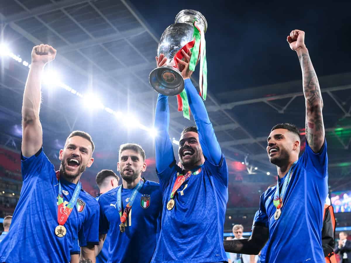 Boris Johnson rallies behind England squad after 'heartbreaking' loss to Italy in Euro 2020 final