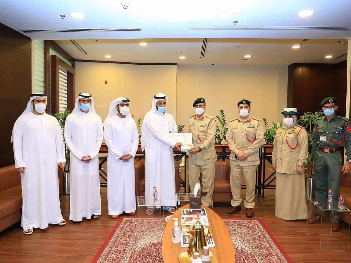 Dubai police honoured a man for returning a bag contains full of cash and a cheque worth a total of Dh115,800