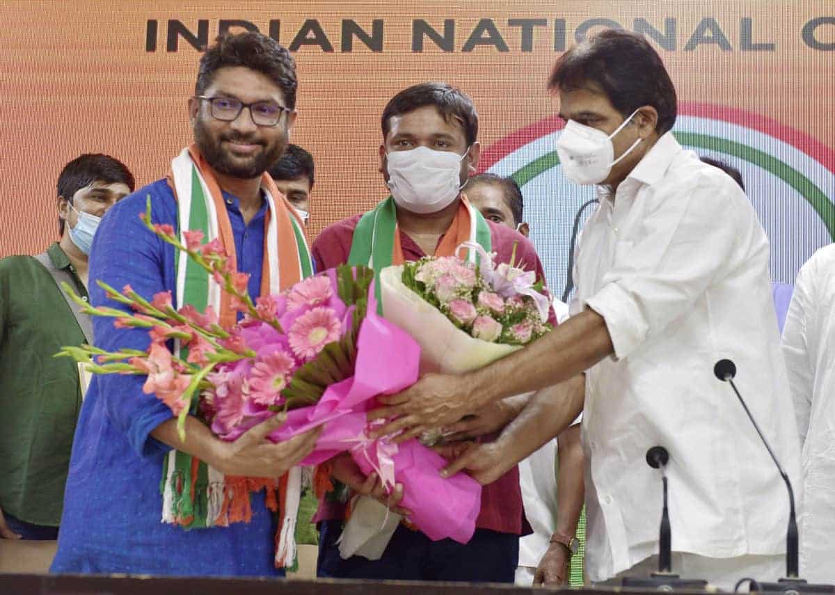 Kanhaiya Kumar and MLA Jignesh Mewani joins Congress