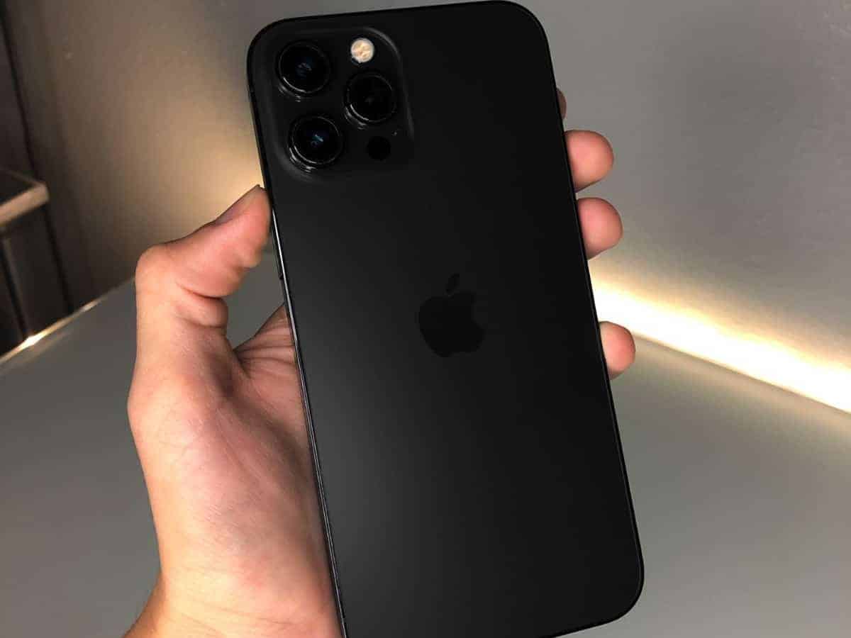iPhone 13 colour, storage options revealed by Ukranian retailer