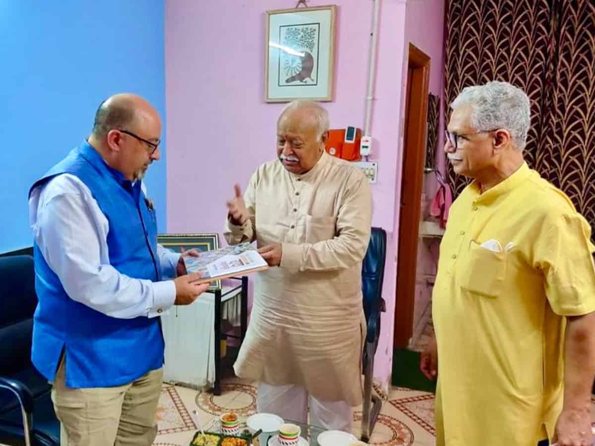 US acting ambassador meets RSS Chief Bhagwat