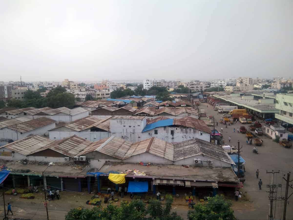 Hyderabad: The future of Kothapet fruit market in jeopardy