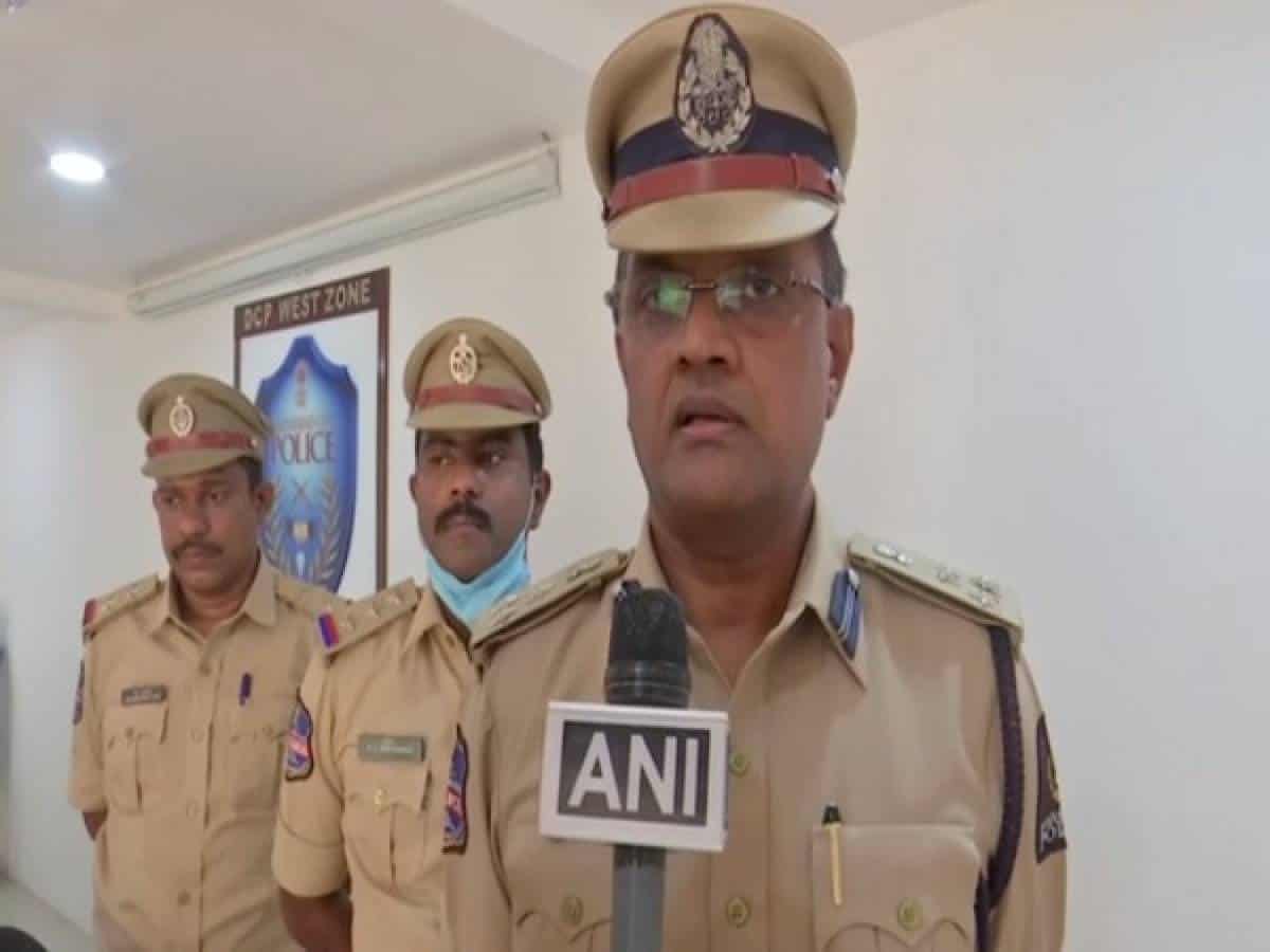 Three held for cheating pawnbrokers in Hyderabad