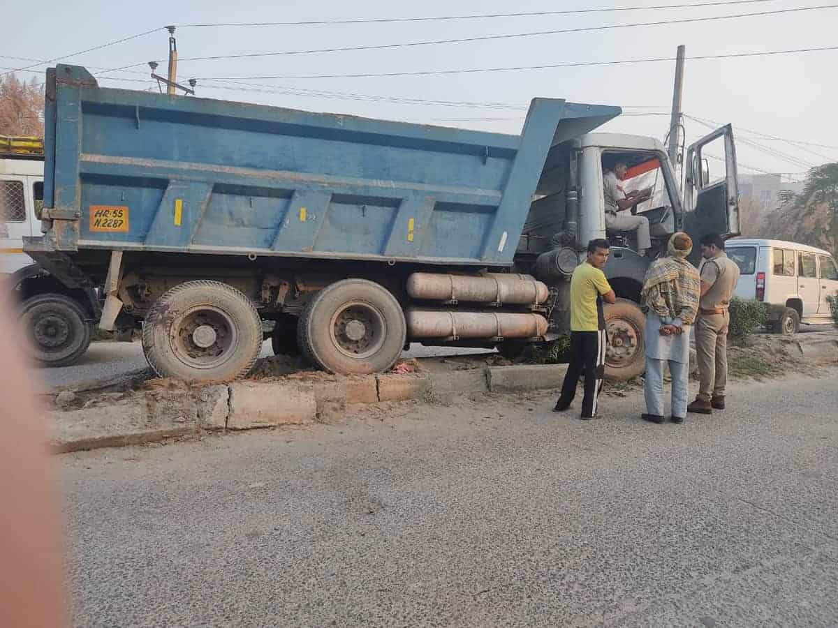 Speeding truck kills 3 women farmers at Tikri border
