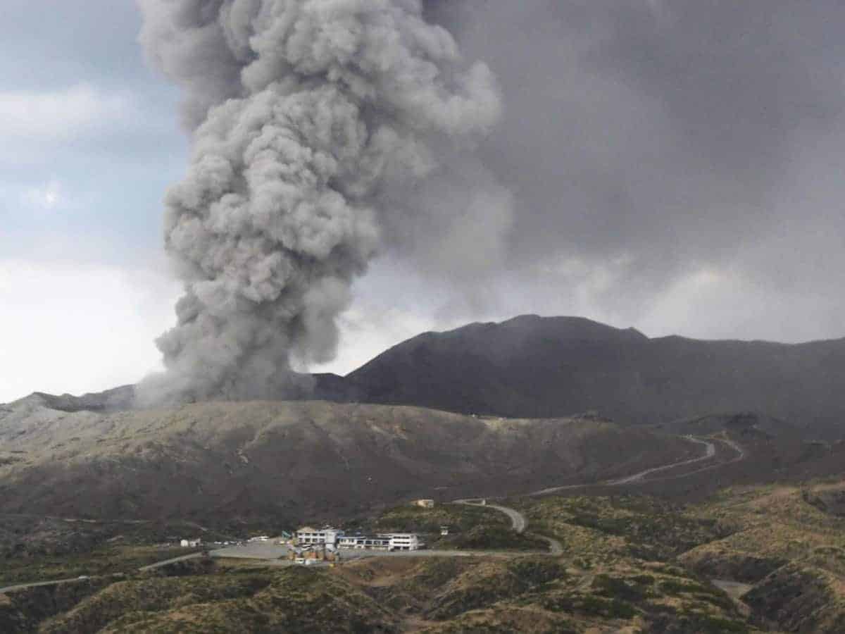 Volcano in southern Japan erupts with massive smoke column