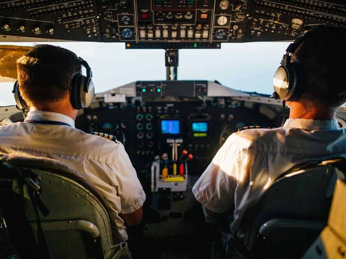 UAE, Middle-East airlines to hire 196,000 cabin crew, pilots and technicians