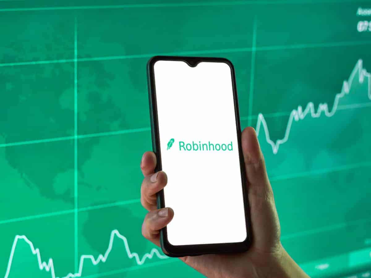 Hackers access 7 mn customers' data on trading app Robinhood