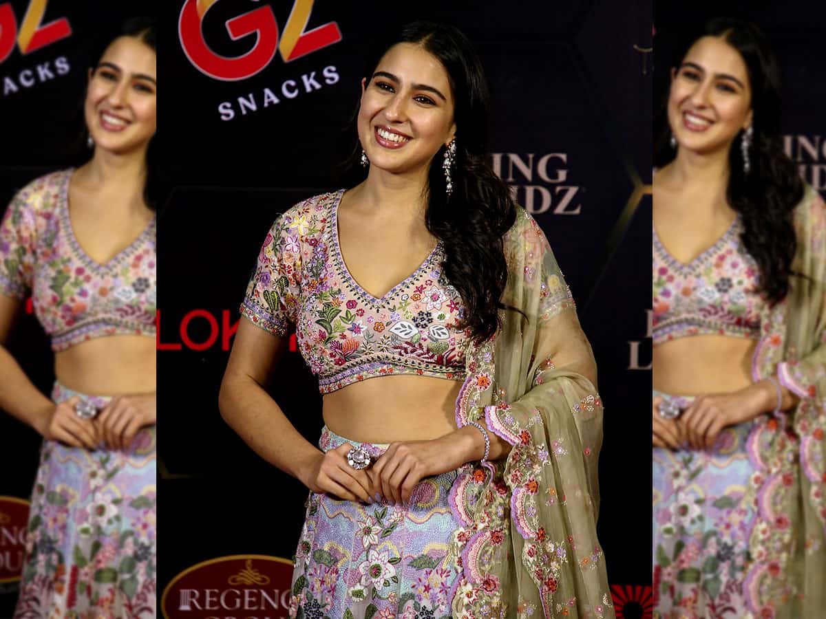 Sara Ali Khan pens down thank you note for Karan Johar