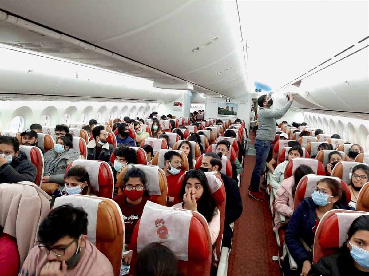 Indians told to reach Budapest for "last-leg" of evacuation