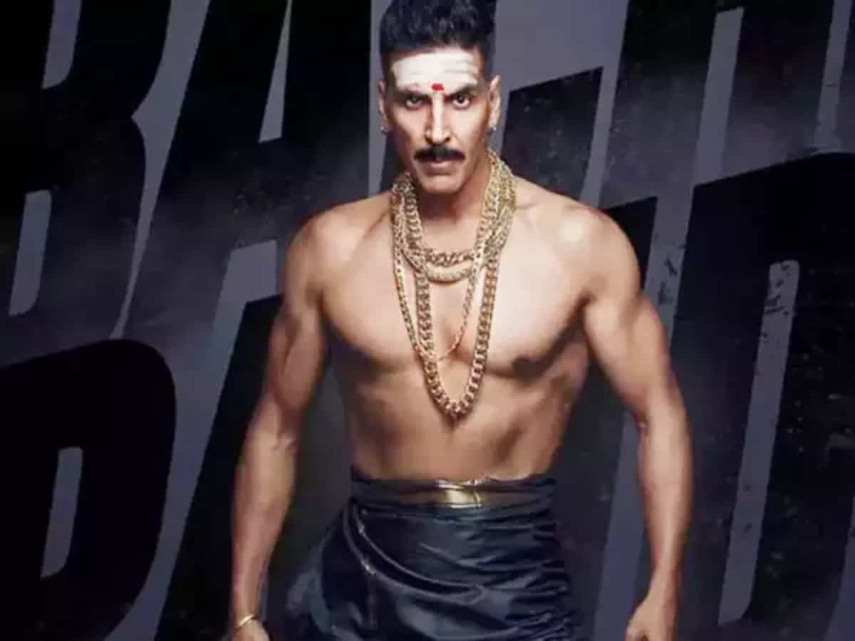 #BoycottBachchanPaandey trends, netizens accuse director Farhad of hurting Hindu sentiments
