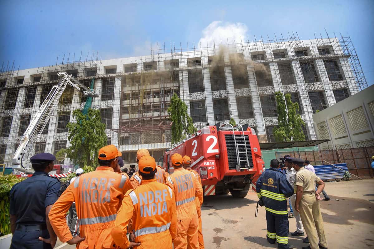 Photos: Fire in Patna