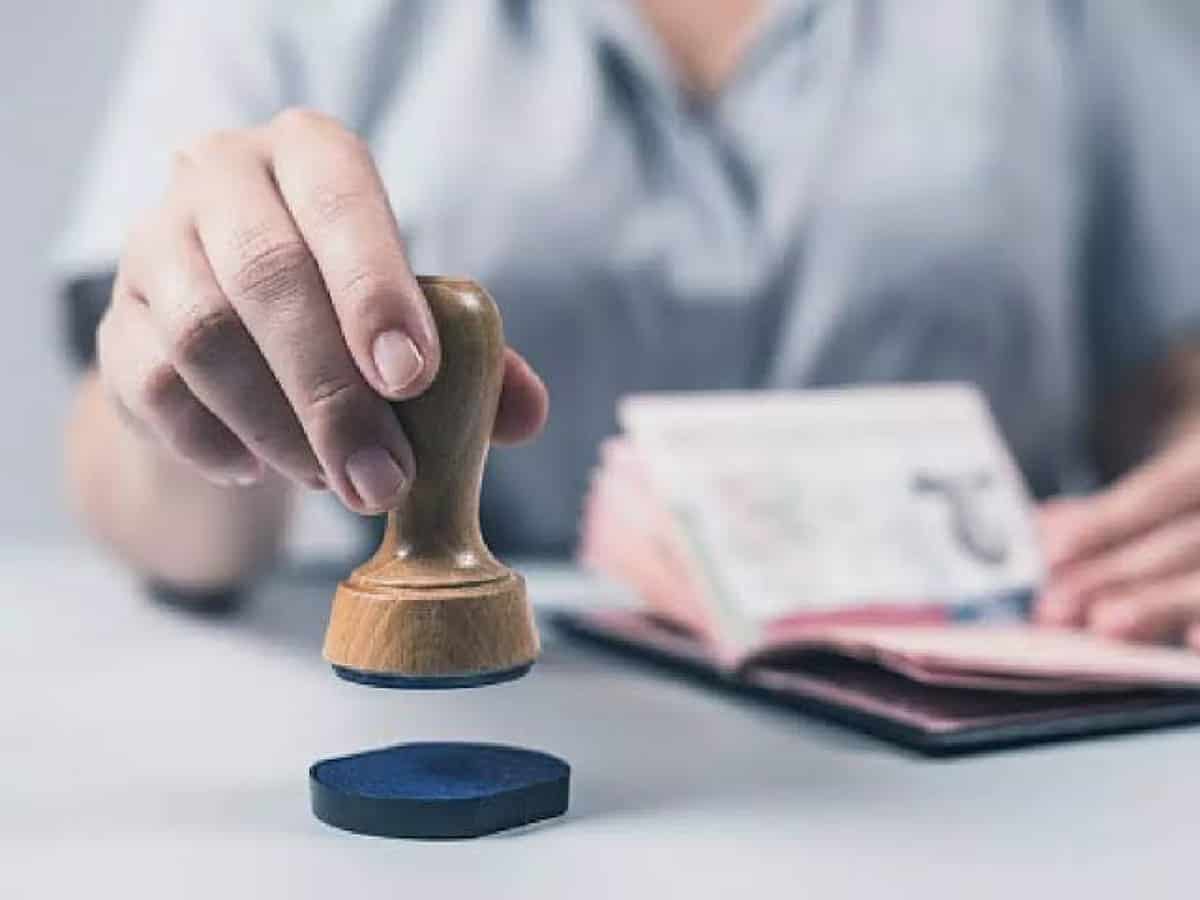 Kuwait to set strict rules for resuming family visit visas