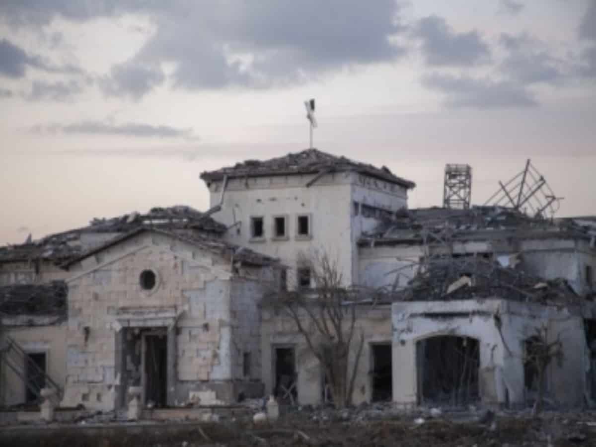 4 bodies recovered from collapsed shrine in Iraq