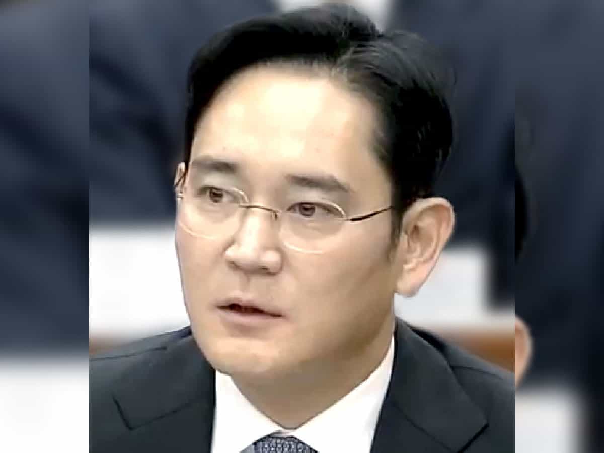 Samsung boss expected to solidify leadership after receiving pardon