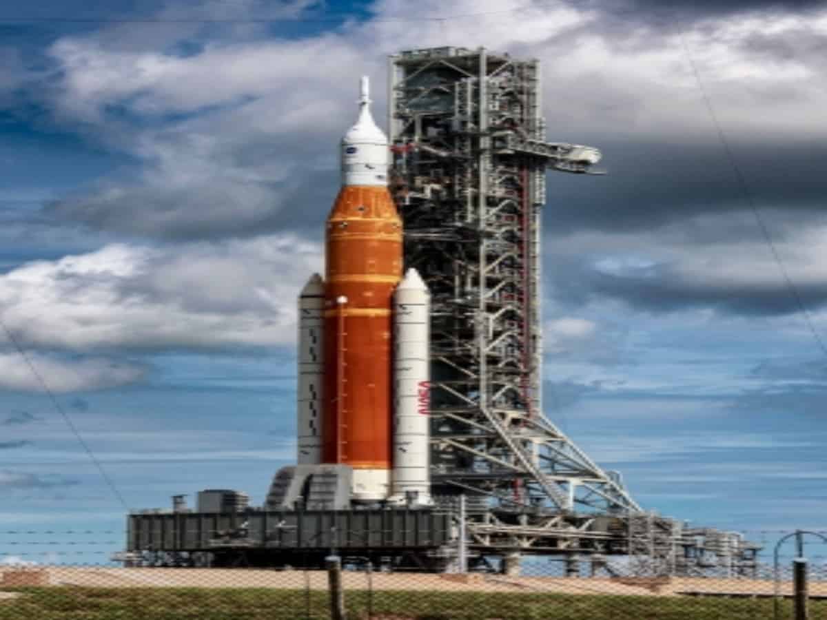 Artemis I Moon mission: NASA troubleshoots hydrogen leak issue