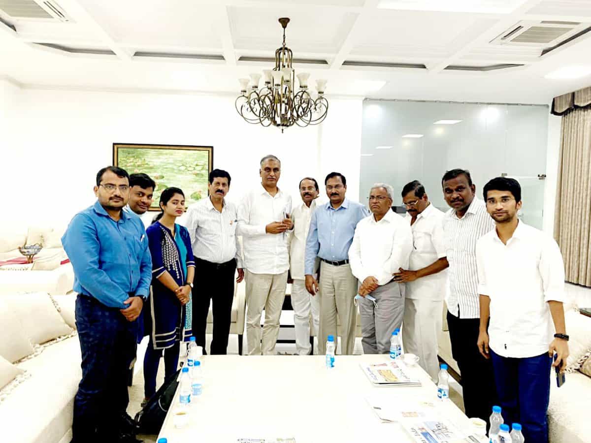 Telangana: Harish Rao vows action against 'quacks' in meeting with doctors