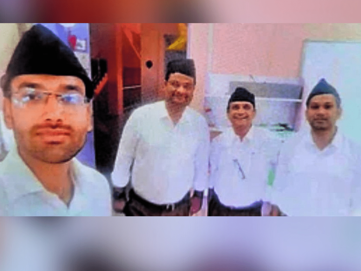 Row erupts after lecturers pose in RSS uniform in Karnataka