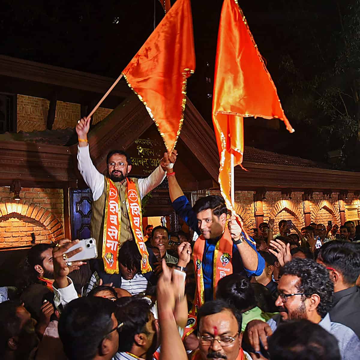 Shinde faction supporters celebrate