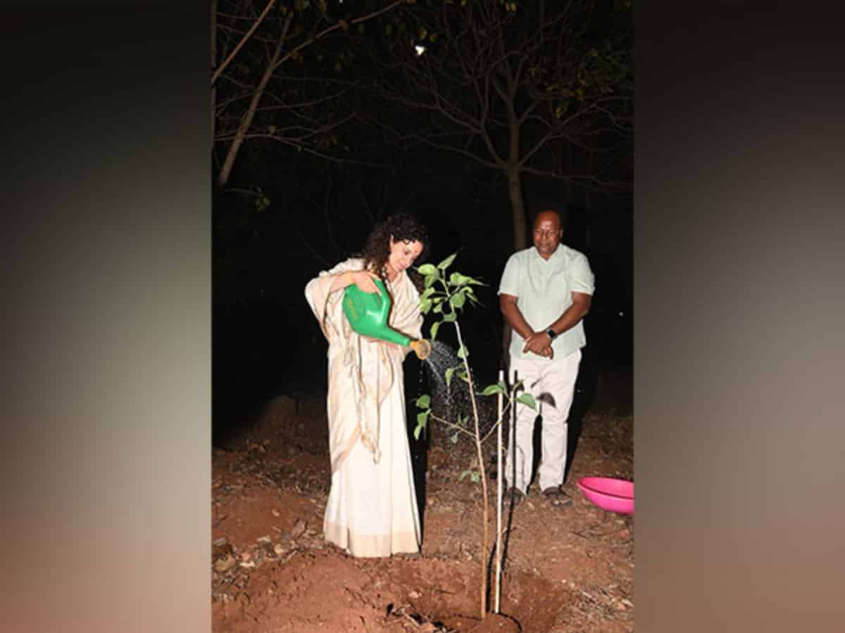 Kangana Ranaut participates in Green India Challenge in Hyderabad