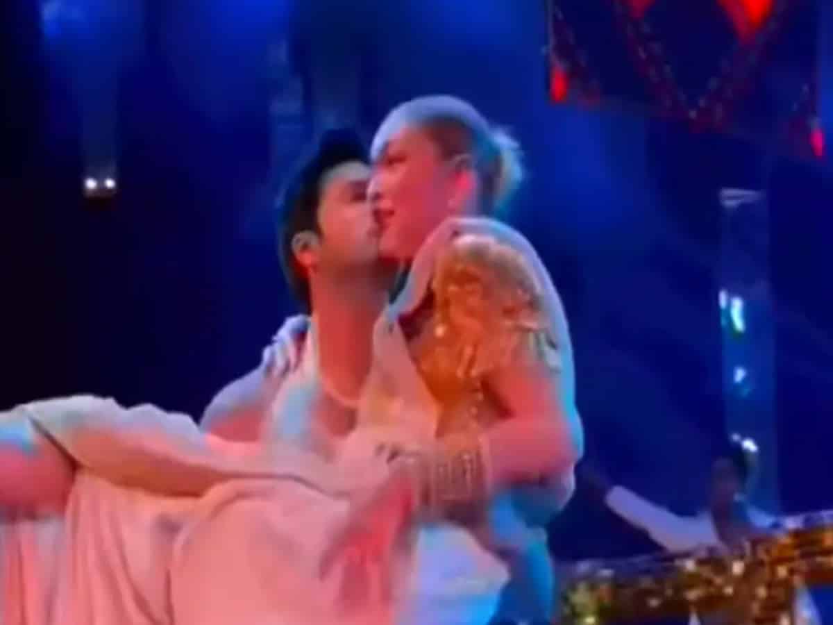 Gigi thanks under-fire Varun for making her 'Bollywood dreams come true'