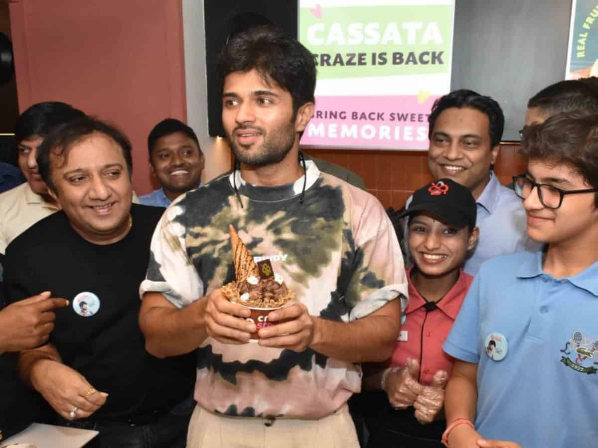 Free ice cream by Cream Stone in Hyderabad today, it has Vijay Deverakonda's connect