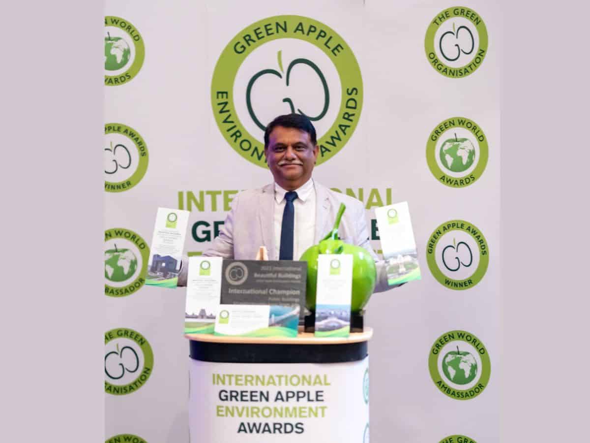Arvind Kumar receives 'Green Apple Awards' on Telangan's behalf in London
