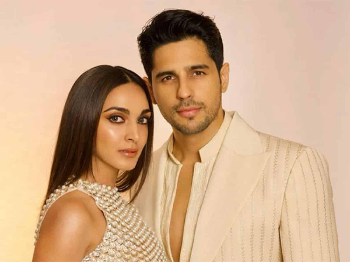 Lovebirds Sidharth, Kiara look stunning in their viral dinner date picture